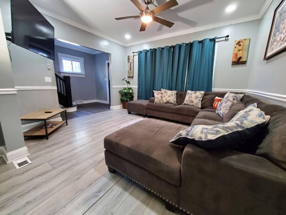 Home Away From Home On Lasalle - 3 Bd 2 Bth Slps 6 Cataratas do Niágara Exterior foto