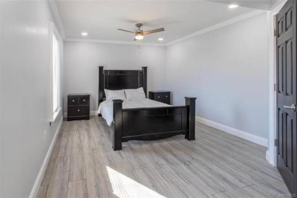Home Away From Home On Lasalle - 3 Bd 2 Bth Slps 6 Cataratas do Niágara Exterior foto